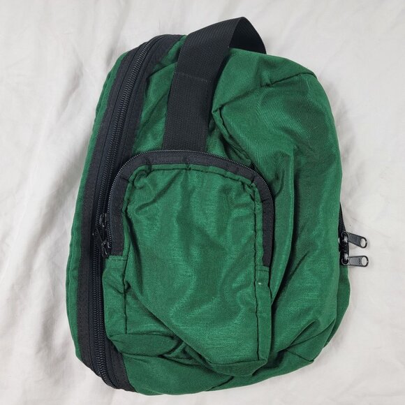 Made In The USA Green Nylon Travel Bag Multiple Compartments Adjustable Strap - Picture 1 of 6